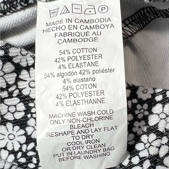 Michael Kors Black & White Floral Pull on Stretch Pants Cropped Women’s Size XL - Picture 8 of 8